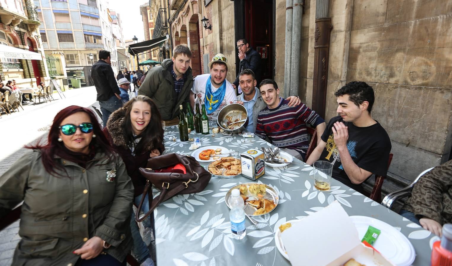 ¿Estuviste en la Comida en la calle de Avilés? ¡Búscate! - 2