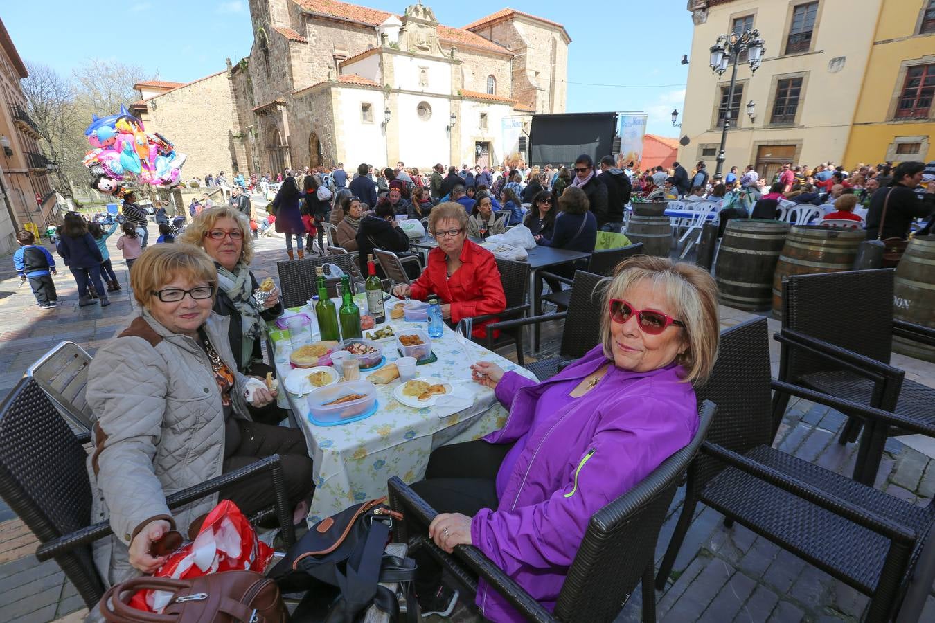 ¿Estuviste en la Comida en la calle de Avilés? ¡Búscate!