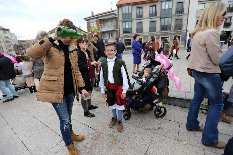 La Pola celebra los Güevos Pintos (2)