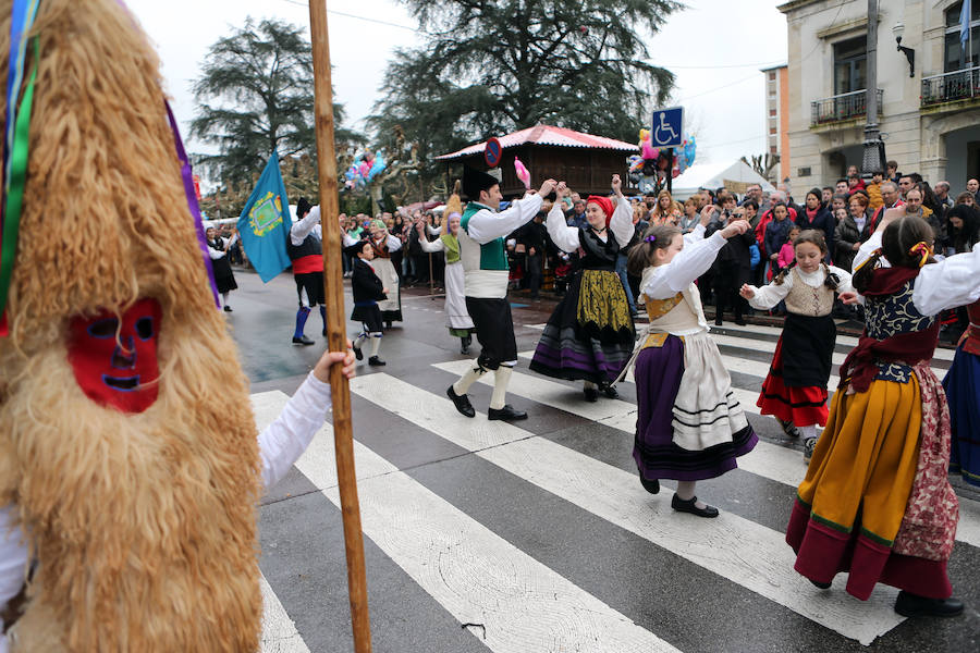 La Pola celebra los Güevos Pintos (3)