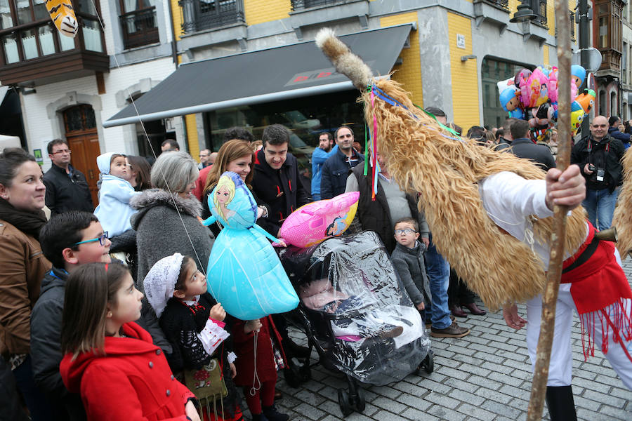 La Pola celebra los Güevos Pintos (3)