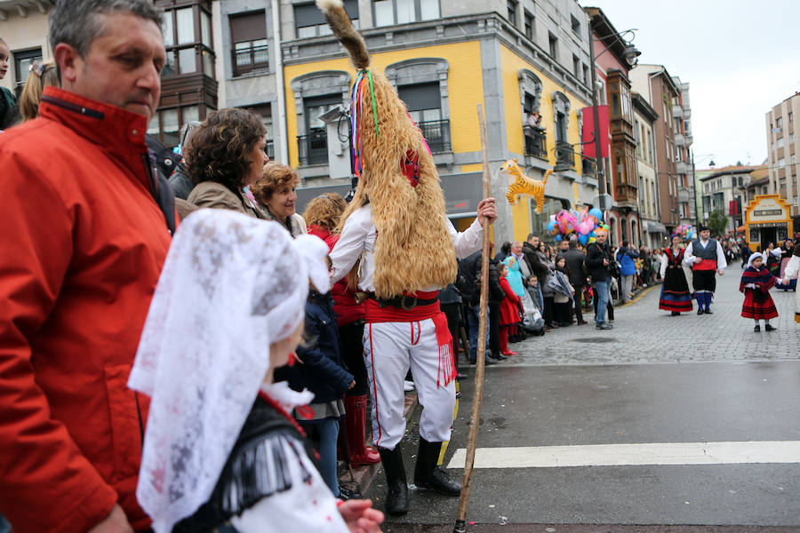 La Pola celebra los Güevos Pintos (3)