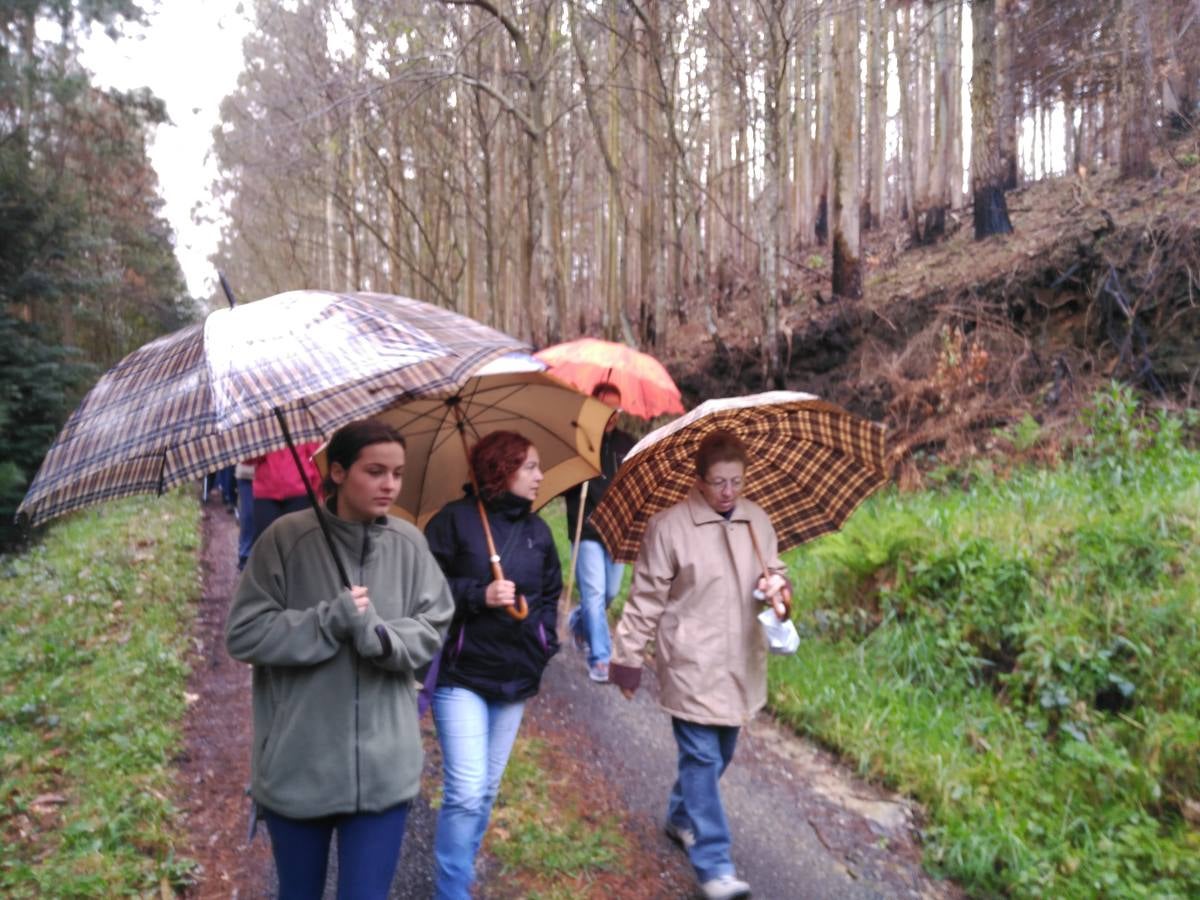 El Franco camina en apoyo a los afectados por los incendios