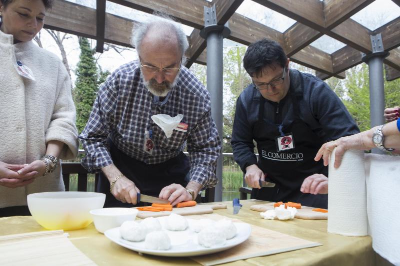Flores de papel en el Botánico
