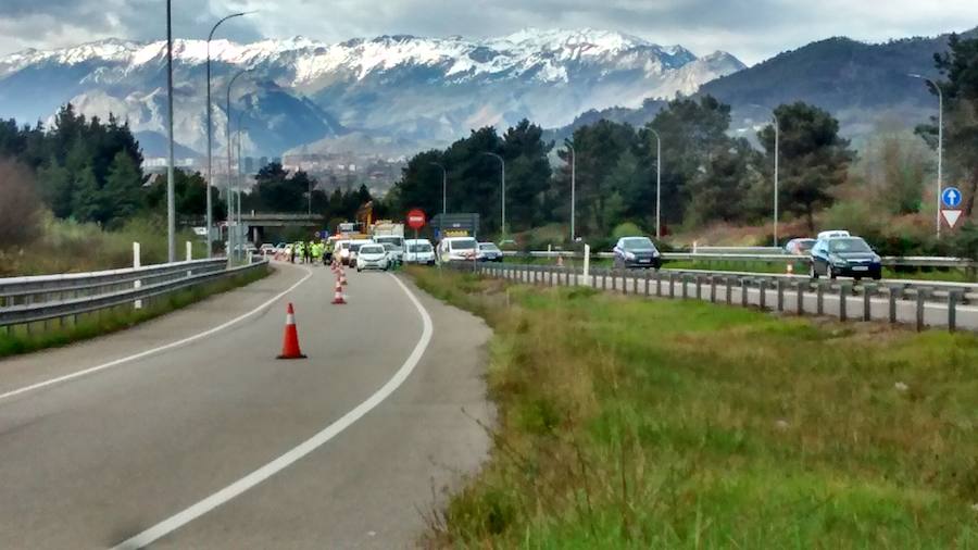 La autopista &#039;Y&#039;, en reparación