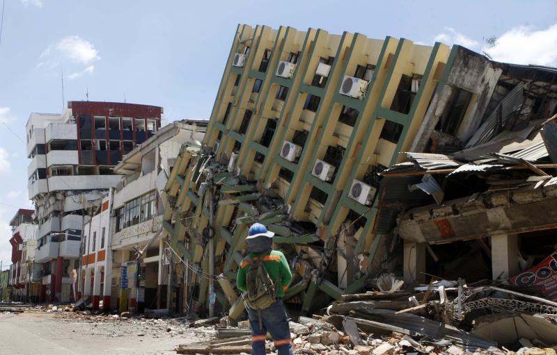 Desolación y destrucción en Ecuadro