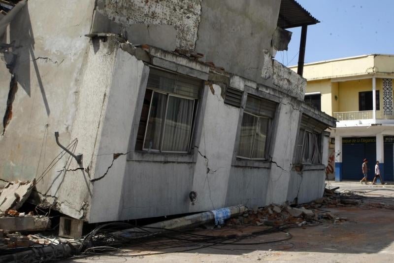 Desolación y destrucción en Ecuadro