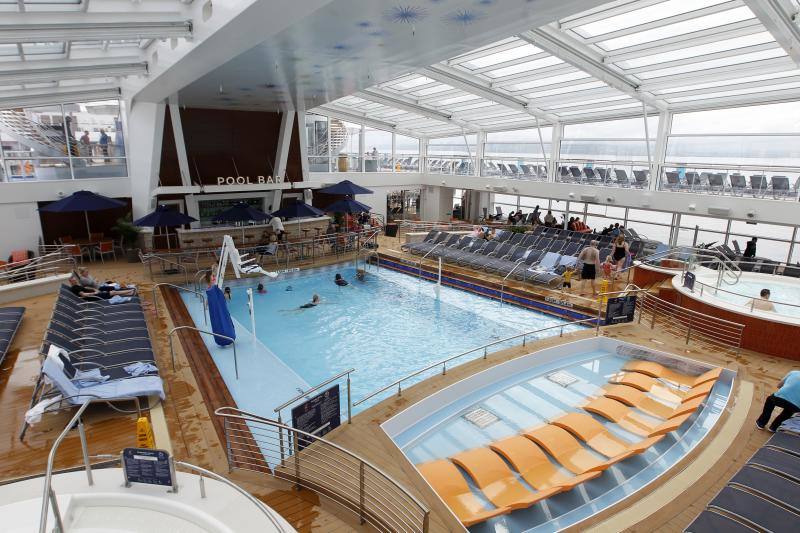 El &#039;Ovation of the seas&#039; visita Gijón