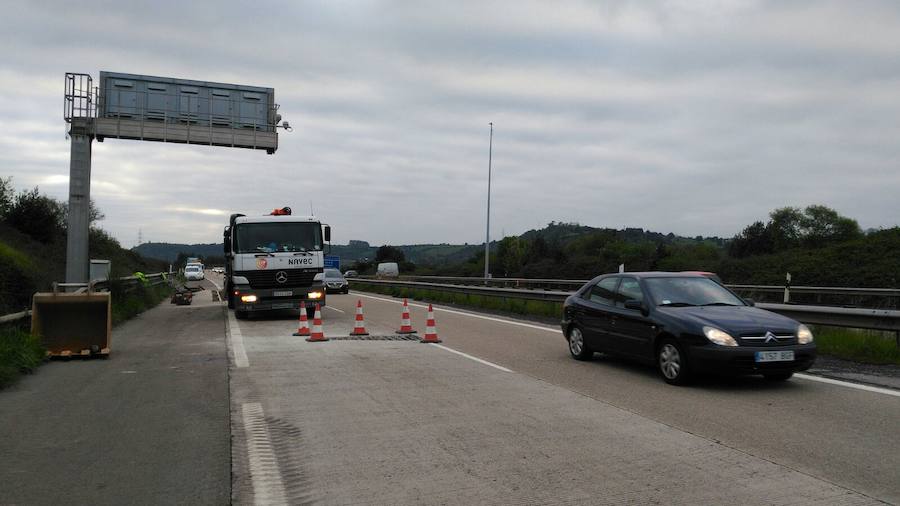 Retenciones kilométricas en la Y por las obras para tapar baches