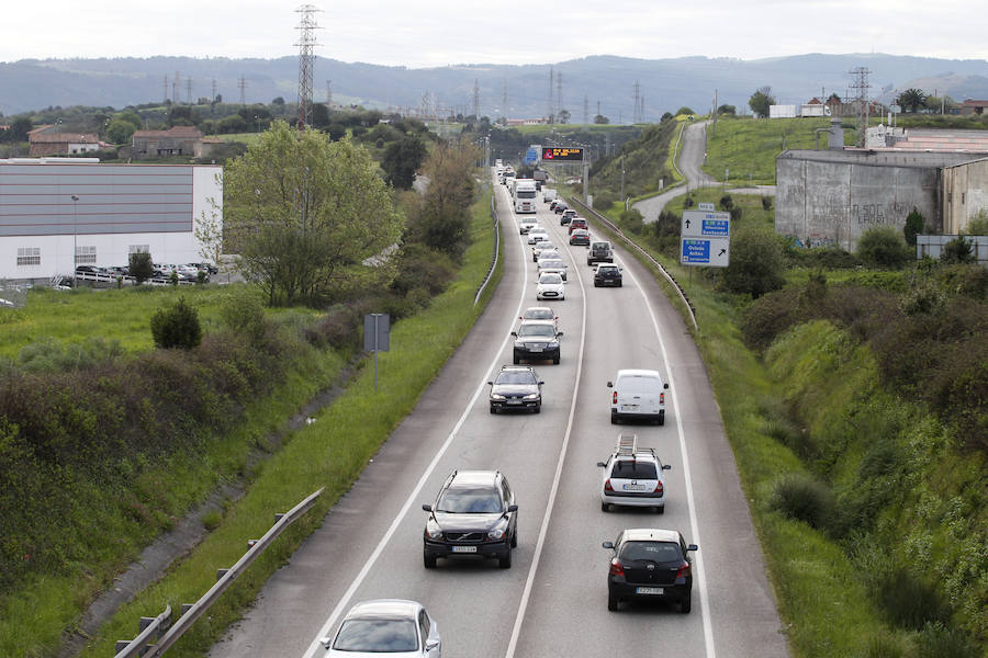Las obras en la &#039;Y&#039; complican el tráfico en la AS-19