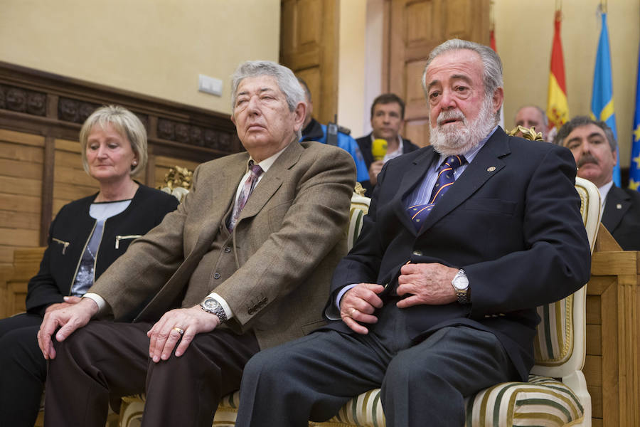 Pleno de Honores y Distinciones del Ayuntamiento de Gijón