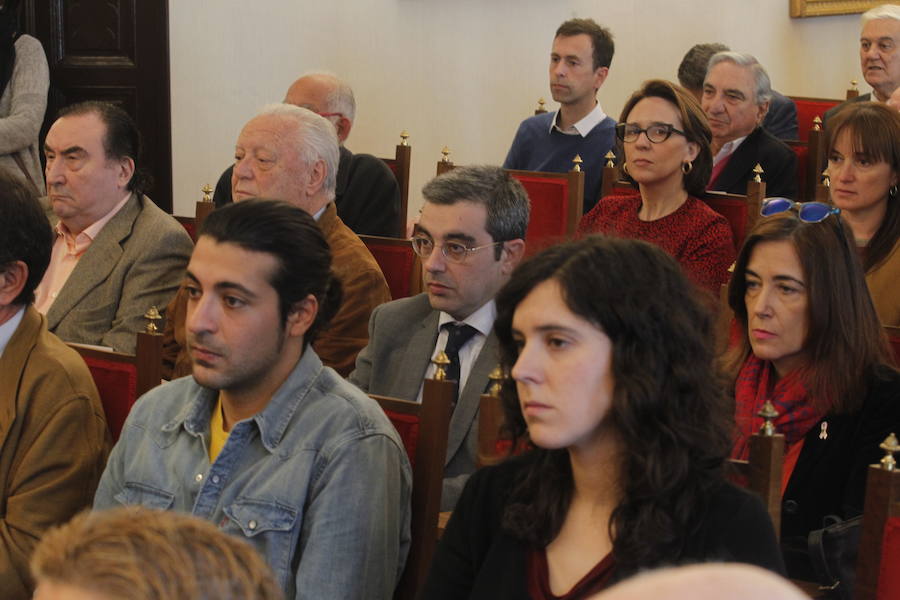 José Luis Balbín, primer Colegiado de Honor del Colegio de Periodistas de Asturias