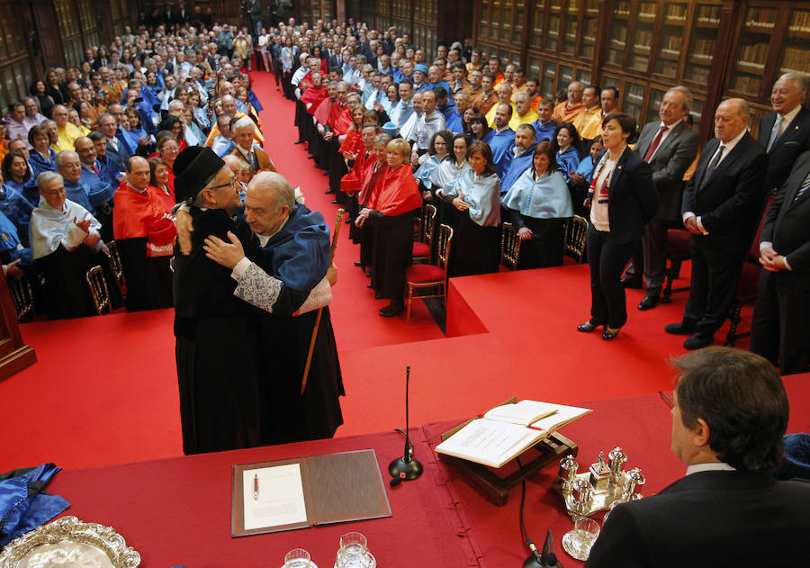 Un rector cercano que apela al diálogo y a la transparencia