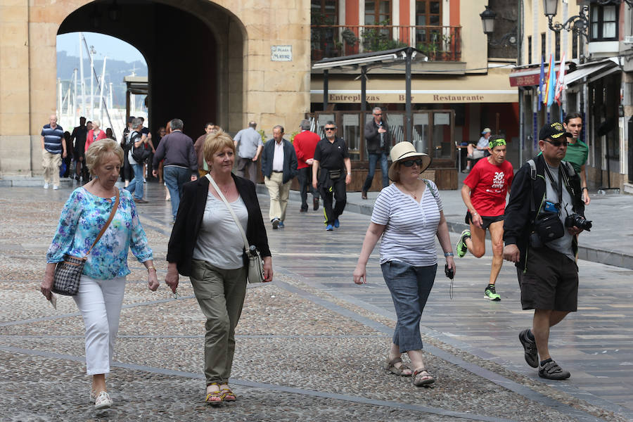 Primera escala gijonesa del &#039;Navigator of the Seas&#039;