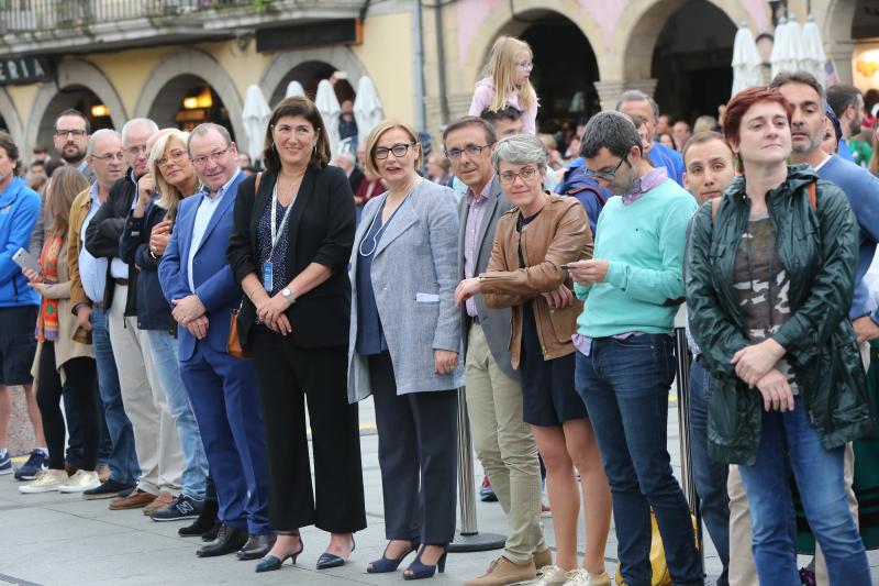 Un desfile por las calles de Avilés abre el Mundial de Duatlón