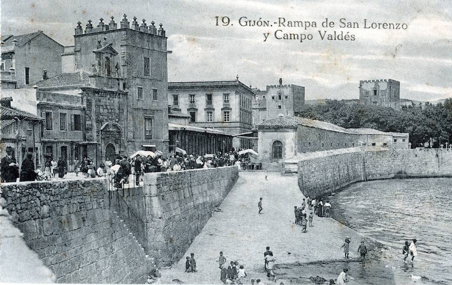 Tarjetas postales. Rampa de San Lorenzo y Campo Valdés. Hacia 1915.