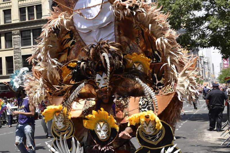 Las marchas del Orgullo colorean las calles