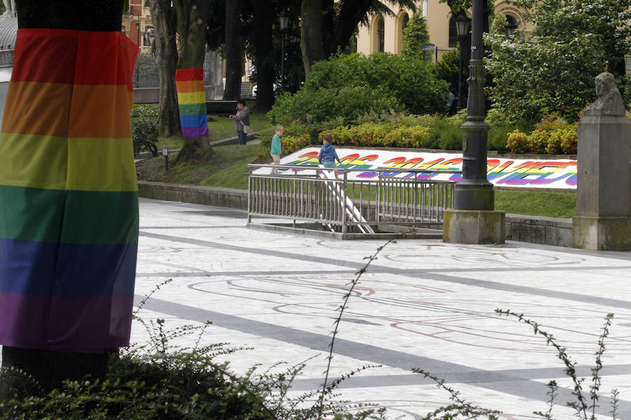 El &#039;orgullo&#039; se luce en Oviedo