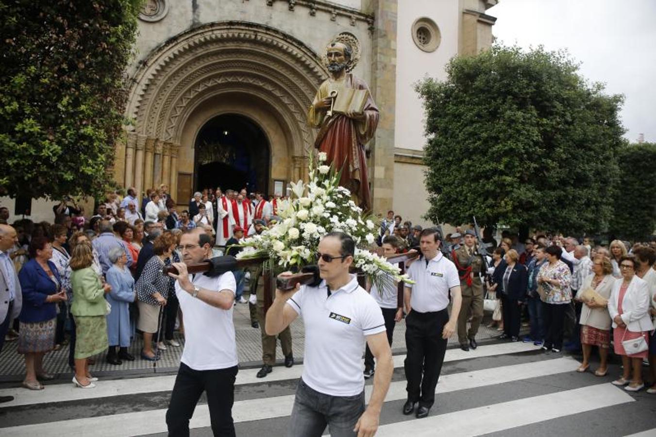 La Felguera, a los pies de San Pedro