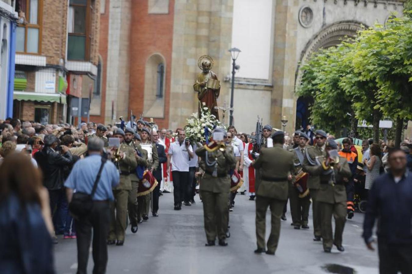 La Felguera, a los pies de San Pedro