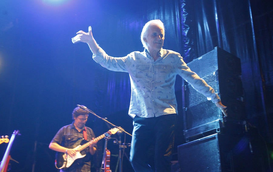 Kiko Veneno derrocha rumba en Gijón