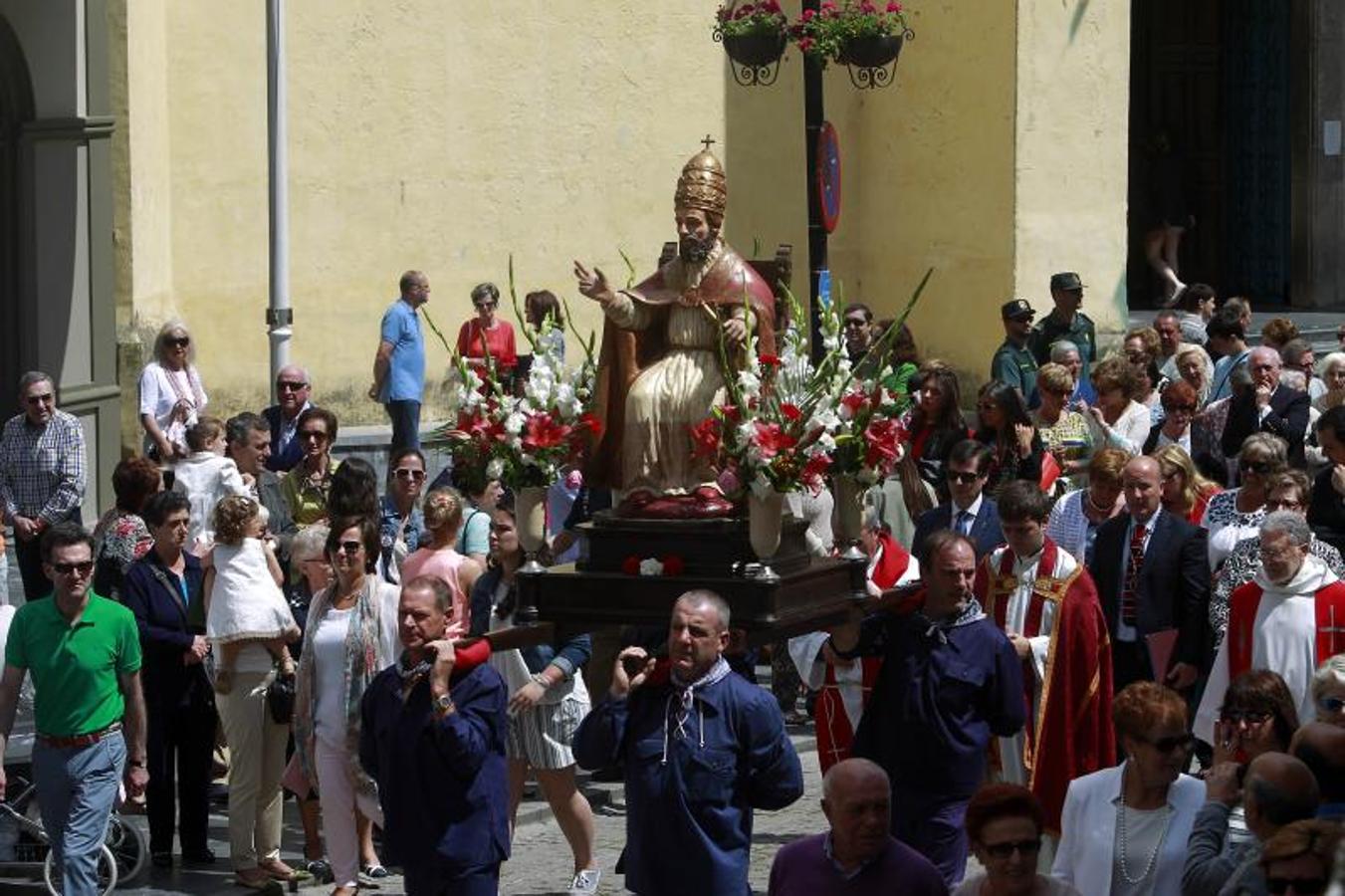 L&#039; Amuravela no deja títere con cabeza