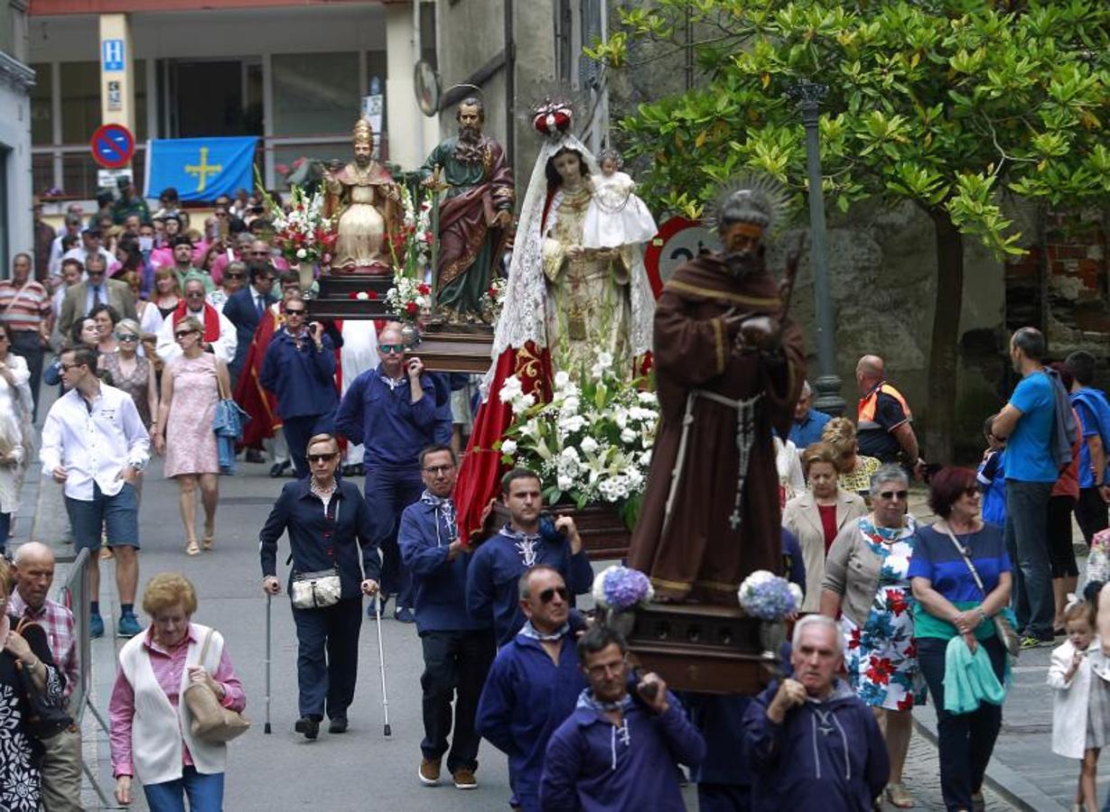L&#039; Amuravela no deja títere con cabeza