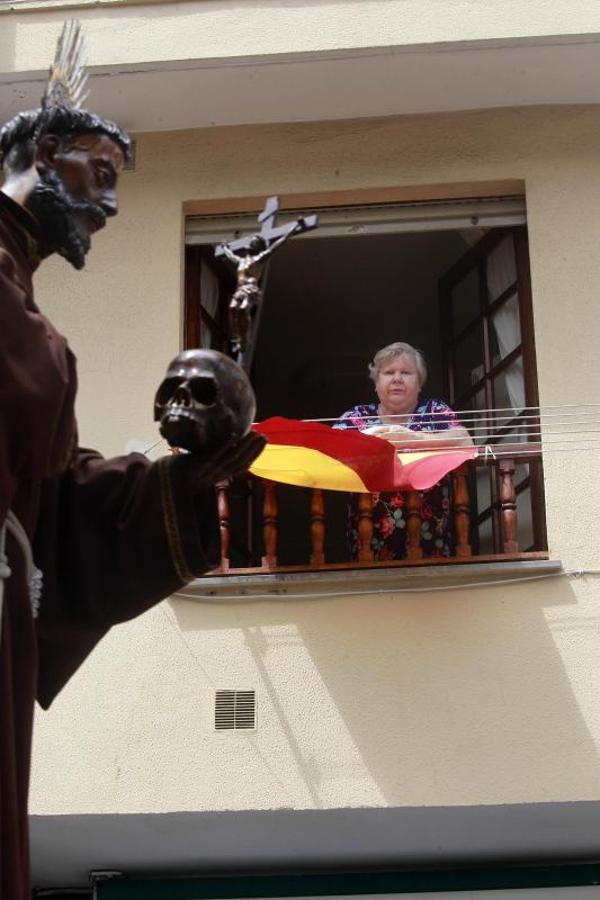 L&#039; Amuravela no deja títere con cabeza