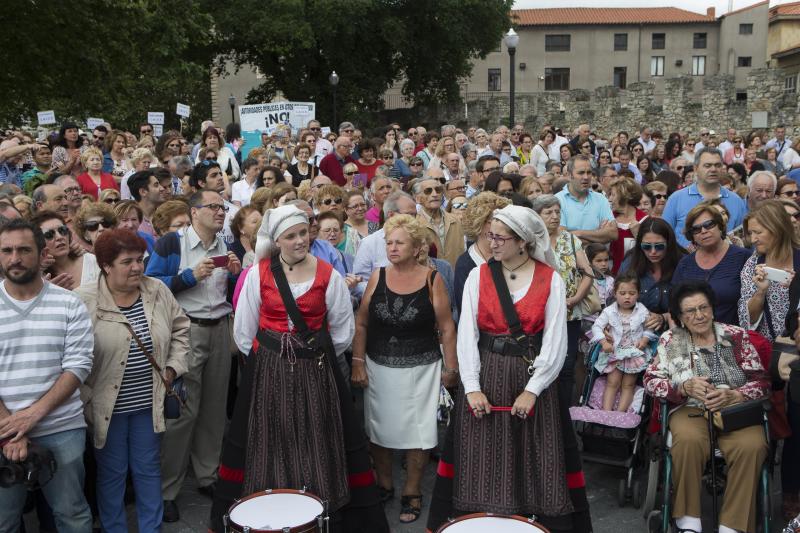 Polémica bendición de las aguas en Gijón