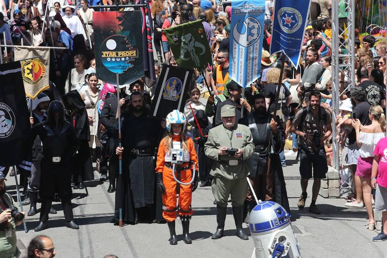 Metrópoli cierra sus puertas con un desfile de Star Wars