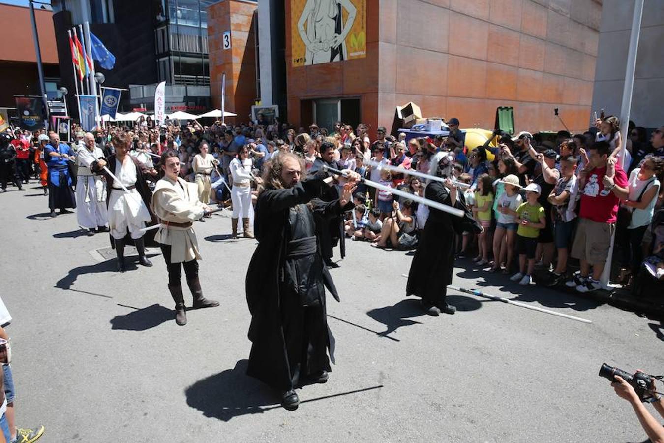 Metrópoli cierra sus puertas con un desfile de Star Wars
