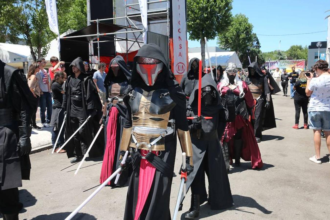 Metrópoli cierra sus puertas con un desfile de Star Wars