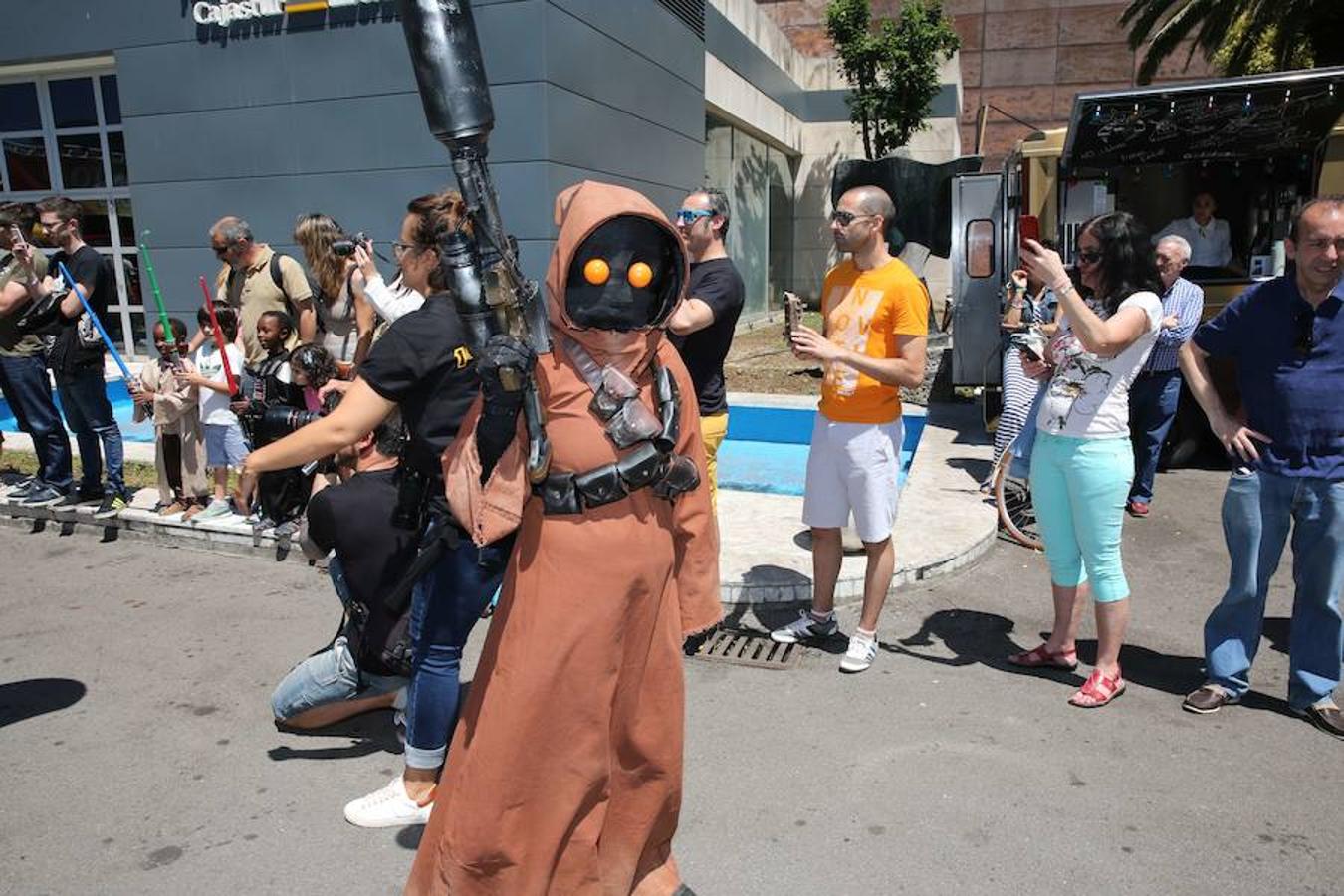 Metrópoli cierra sus puertas con un desfile de Star Wars