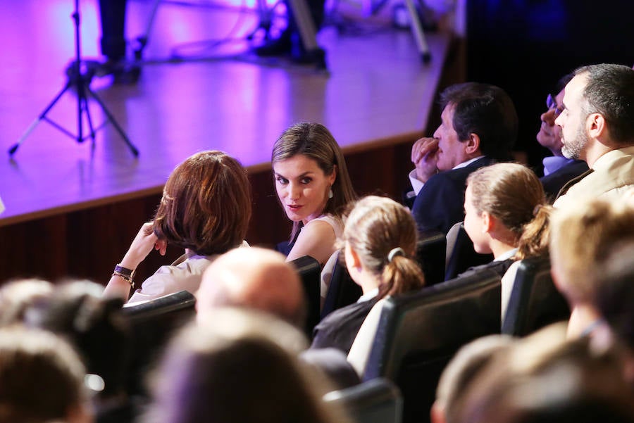 Oviedo recibe a la reina Letizia