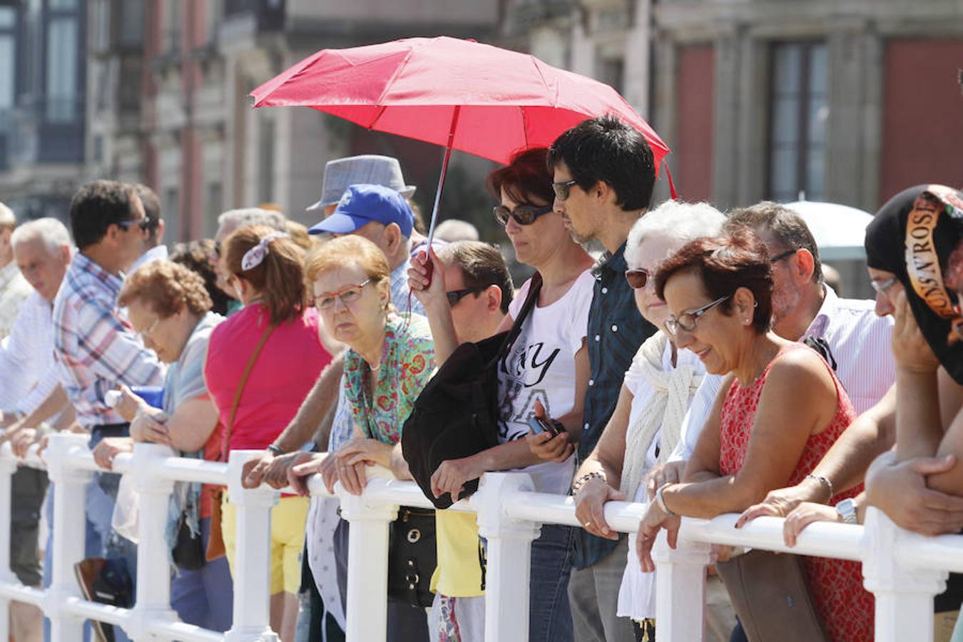 Una emocionante Danza Prima y el Restallón dicen adiós a la &#039;Semanona&#039;