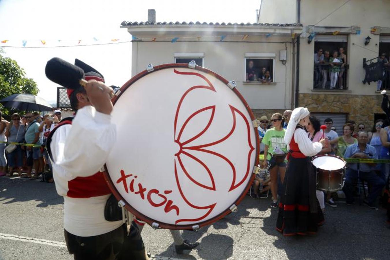 Valdesoto sale a la calle en carroza