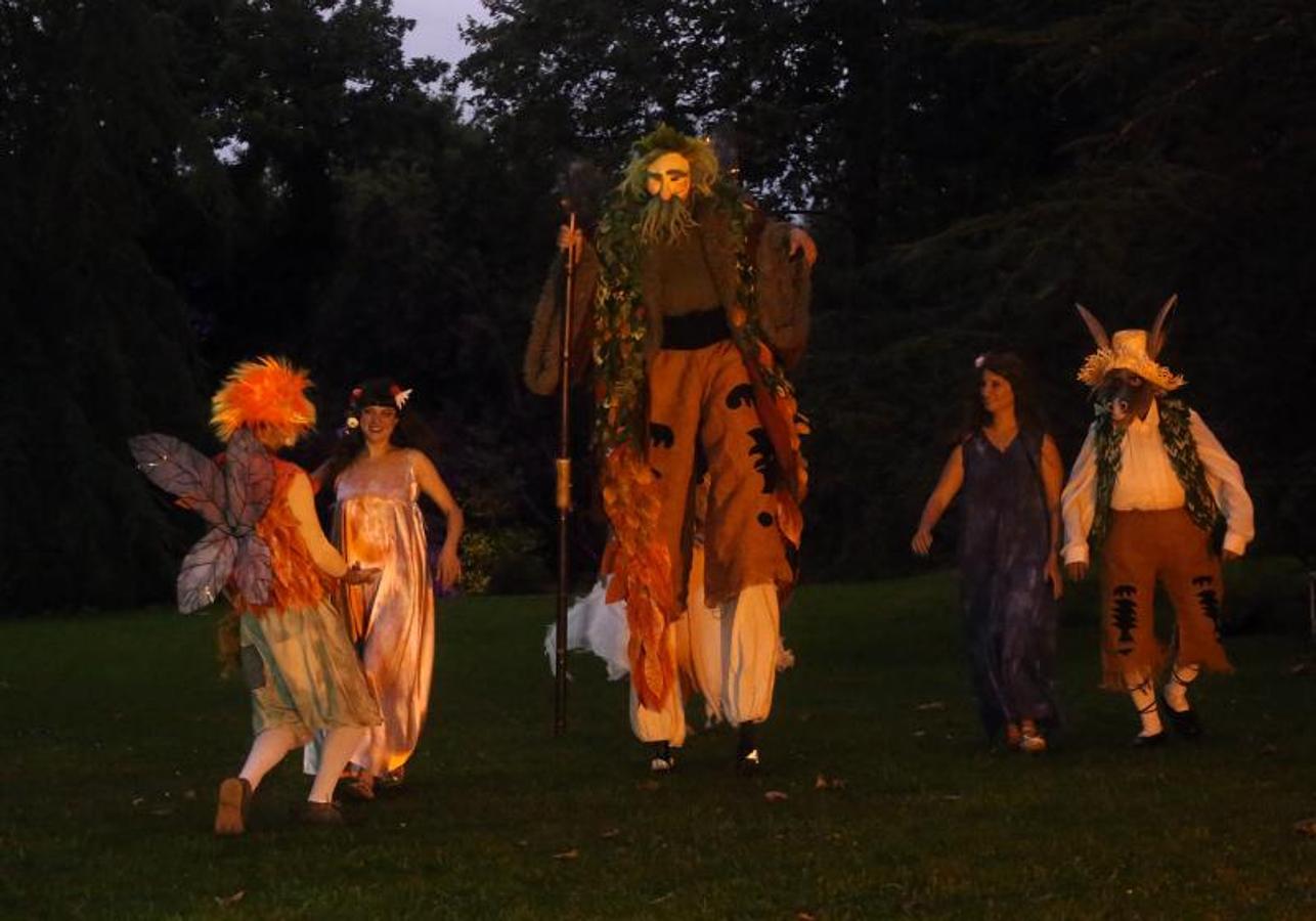 Así son las Noches Mágicas en el Botánico de Gijón