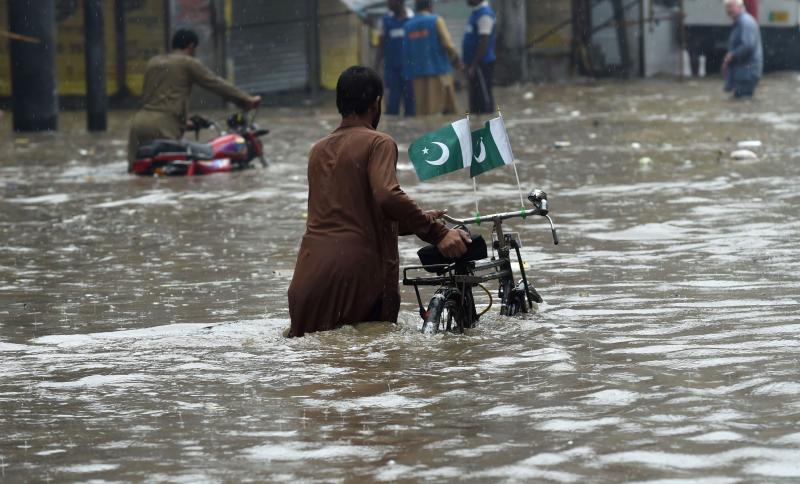 Lluvias torrenciales anegan parte de Pakistán