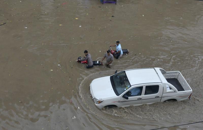 Lluvias torrenciales anegan parte de Pakistán