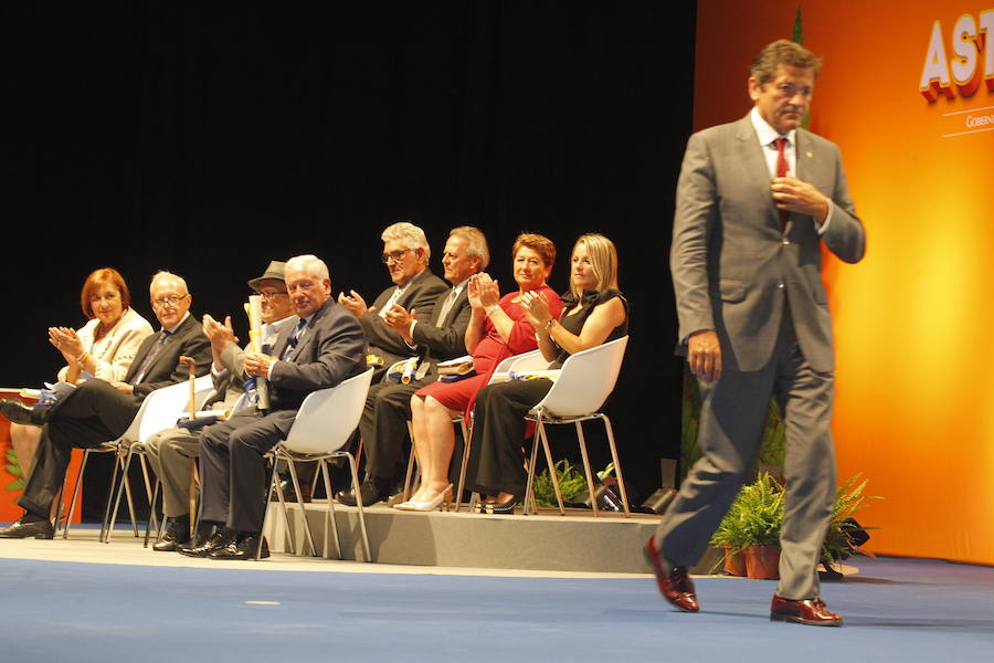 Las Medallas de Asturias, ejemplos de la sociedad