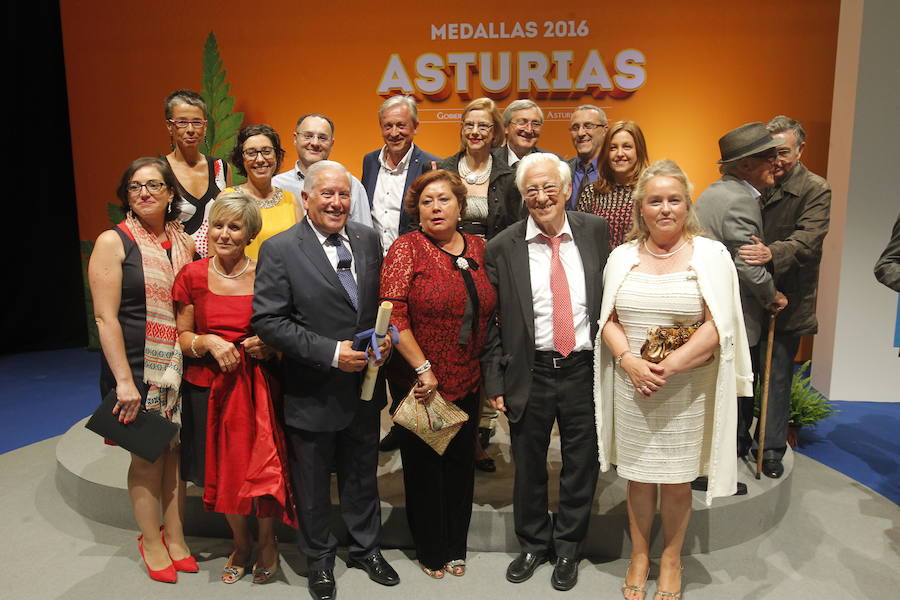 Las Medallas de Asturias, ejemplos de la sociedad