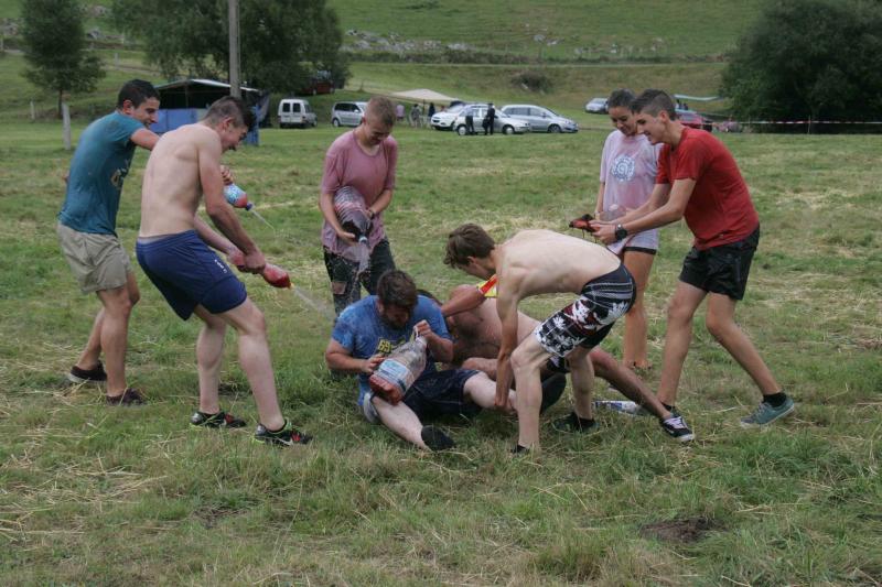El vino, fiesta en Llamigo