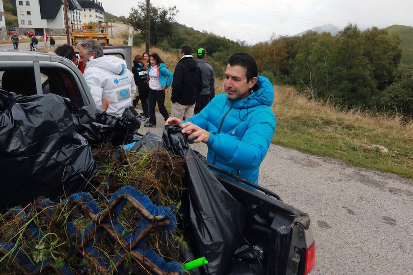 Limpieza de las pistas de Pajares