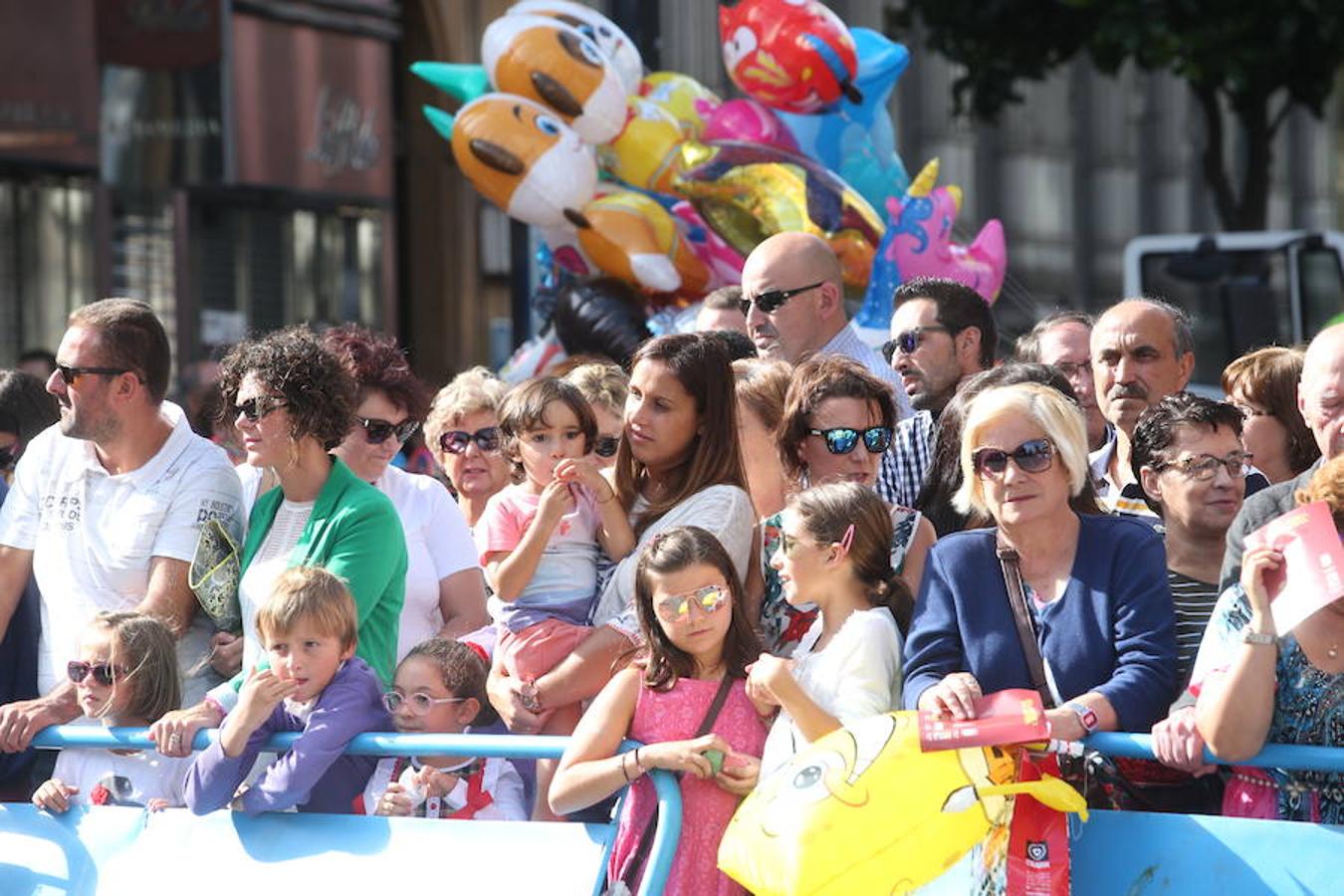 ¿Estuviste en el desfile del Día de América en Asturias? ¡Búscate!