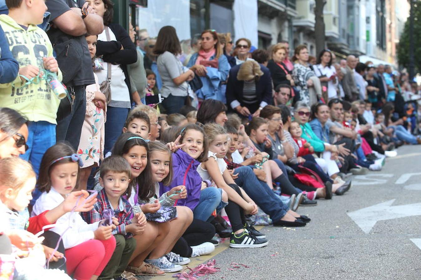 ¿Estuviste en el desfile del Día de América en Asturias? ¡Búscate!