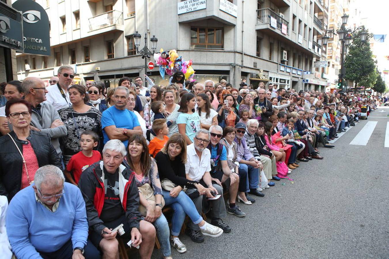 ¿Estuviste en el desfile del Día de América en Asturias? ¡Búscate!