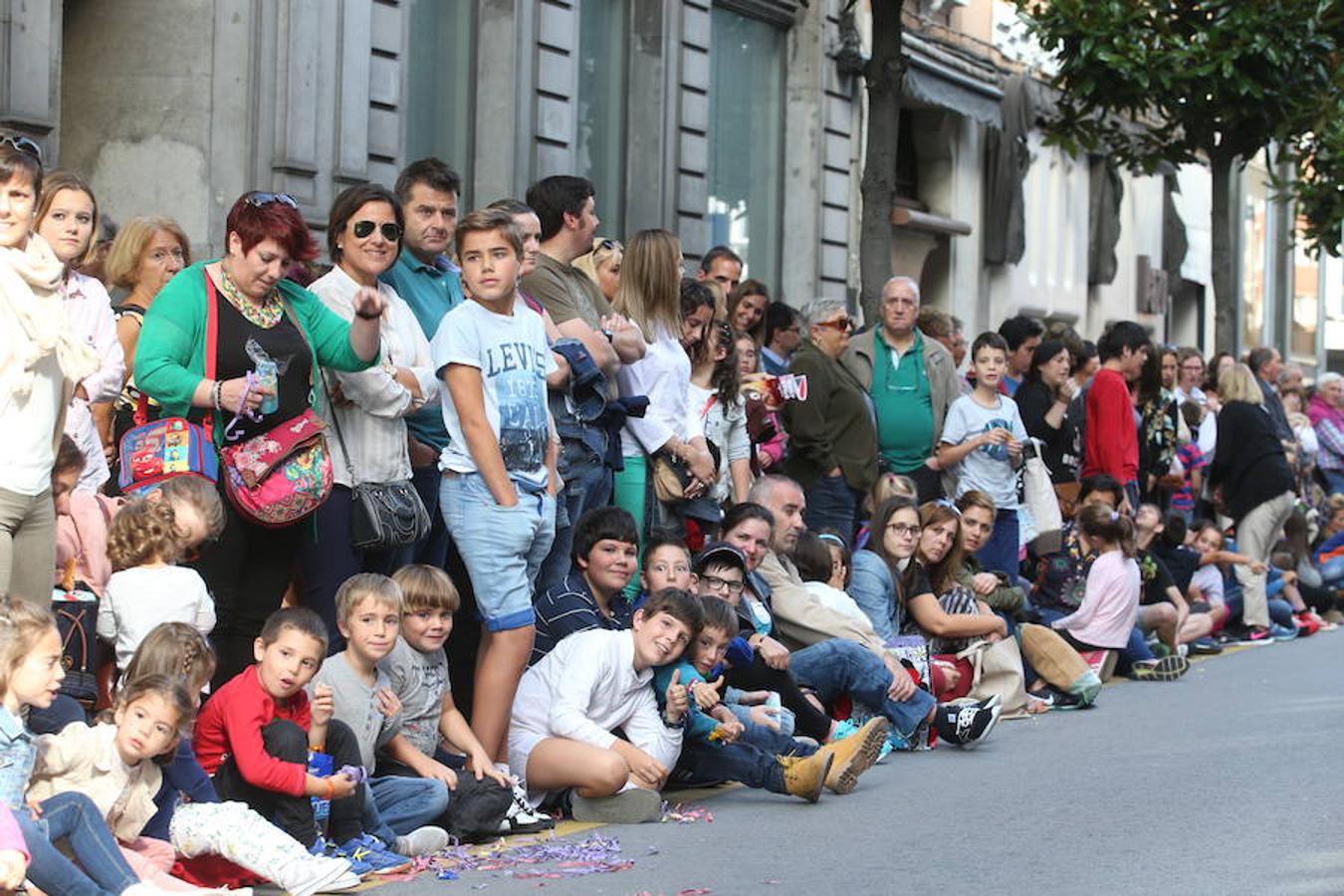 ¿Estuviste en el desfile del Día de América en Asturias? ¡Búscate!