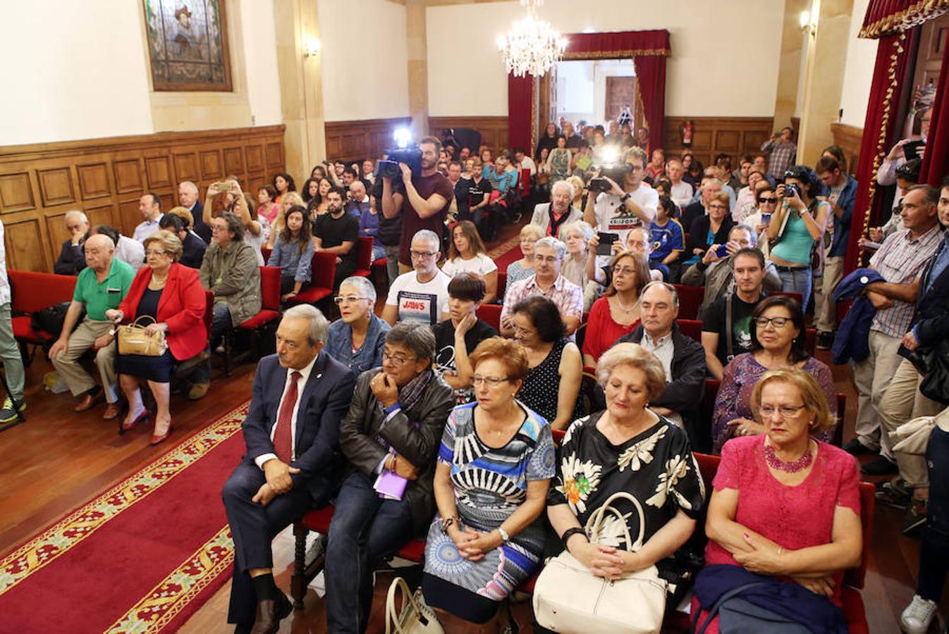 Oviedo homenajea a Tino Casal