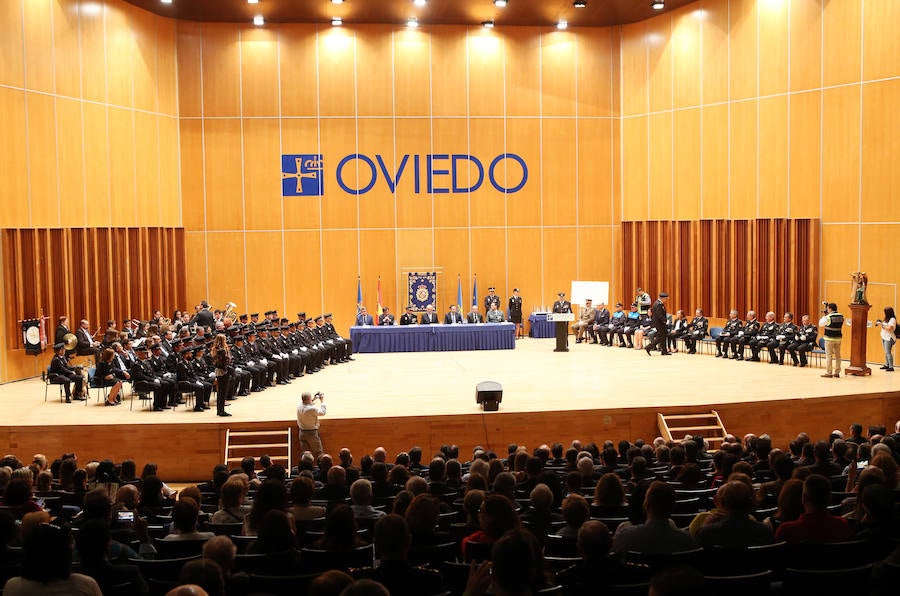 La Policía celebra en Oviedo los Santos Custodios