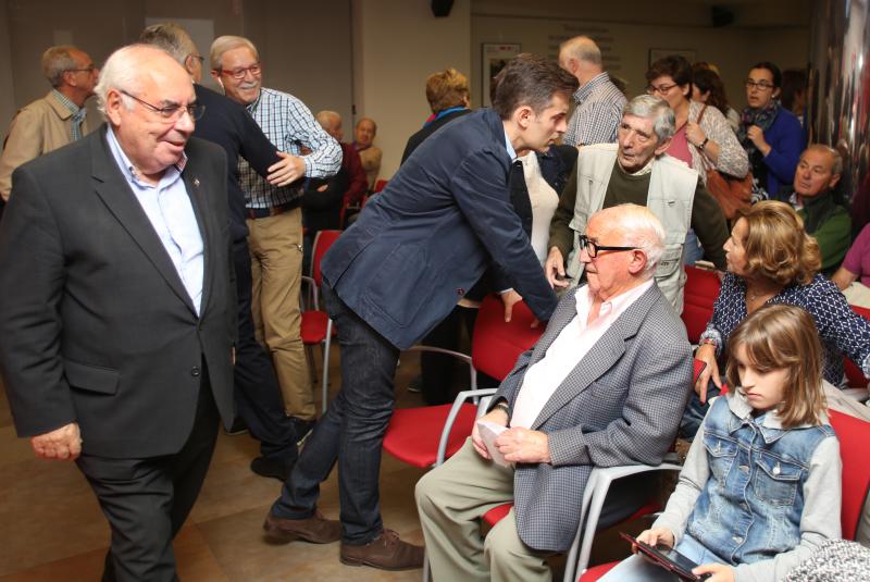 El PSOE de Gijón debate su posición sobre la investidura